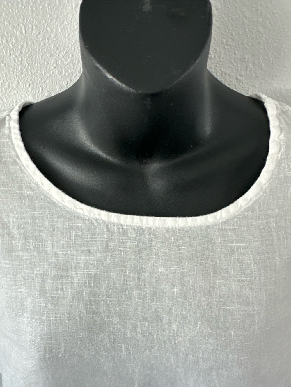 bryn Walker White Ruffle-Cuff Round-Neck Blouse - Picture 3 of 9